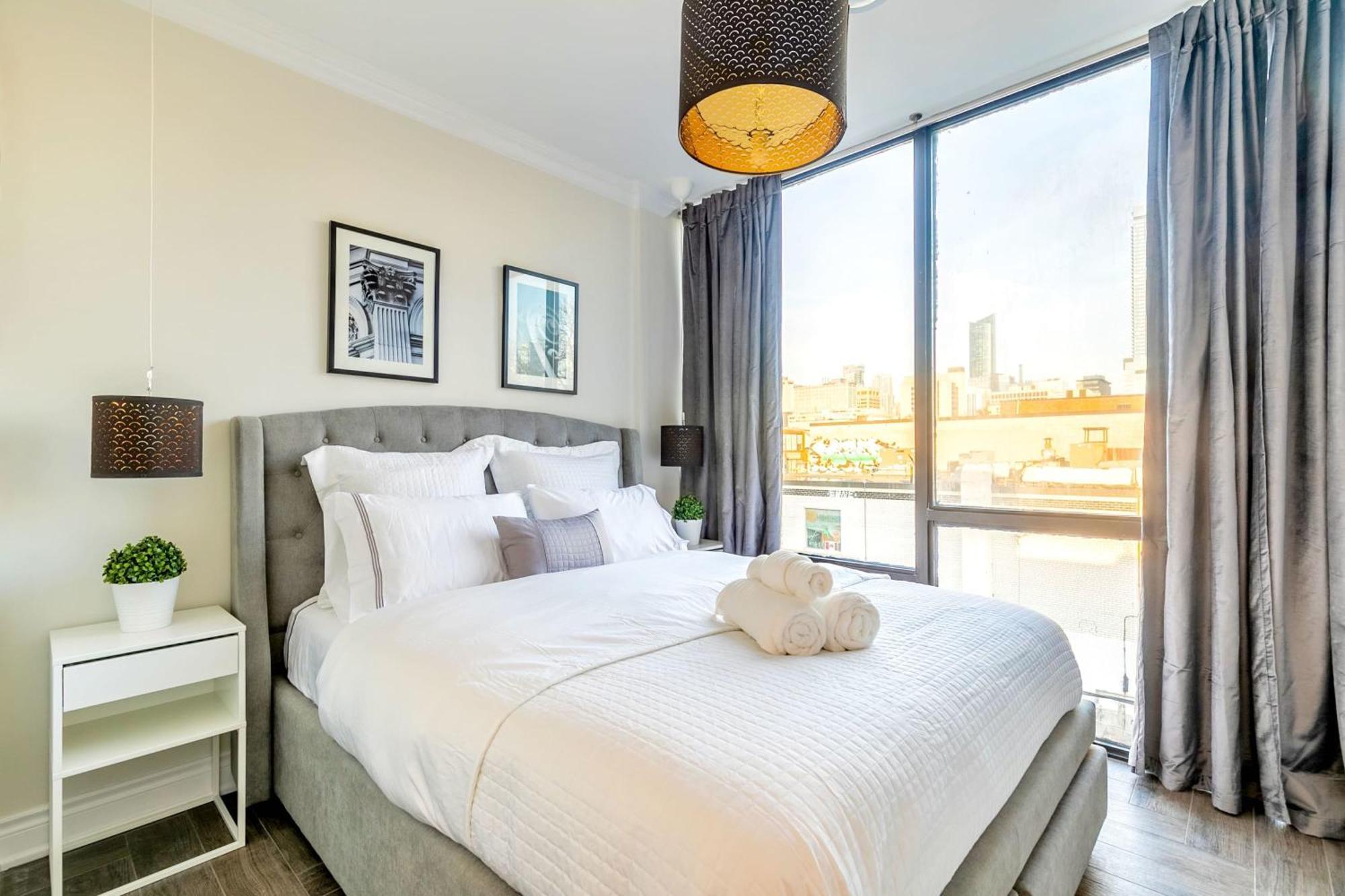 Modern Pet-Friendly Chinatown Apartment Toronto Exterior foto